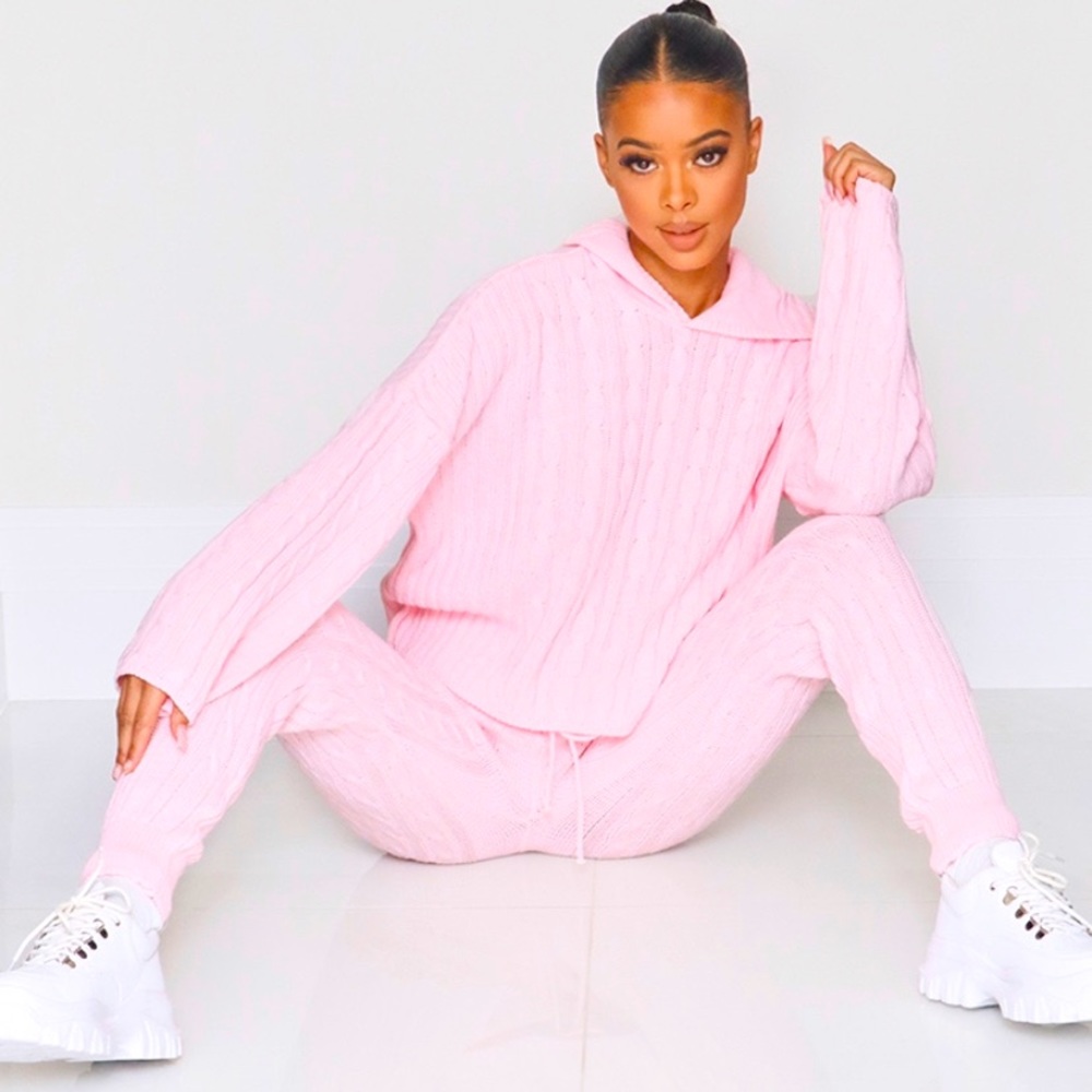 BRAND NEW NEVER WORN Pink Knitted Hoodie Lounge Se